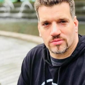 Meet your Posher, Christopher